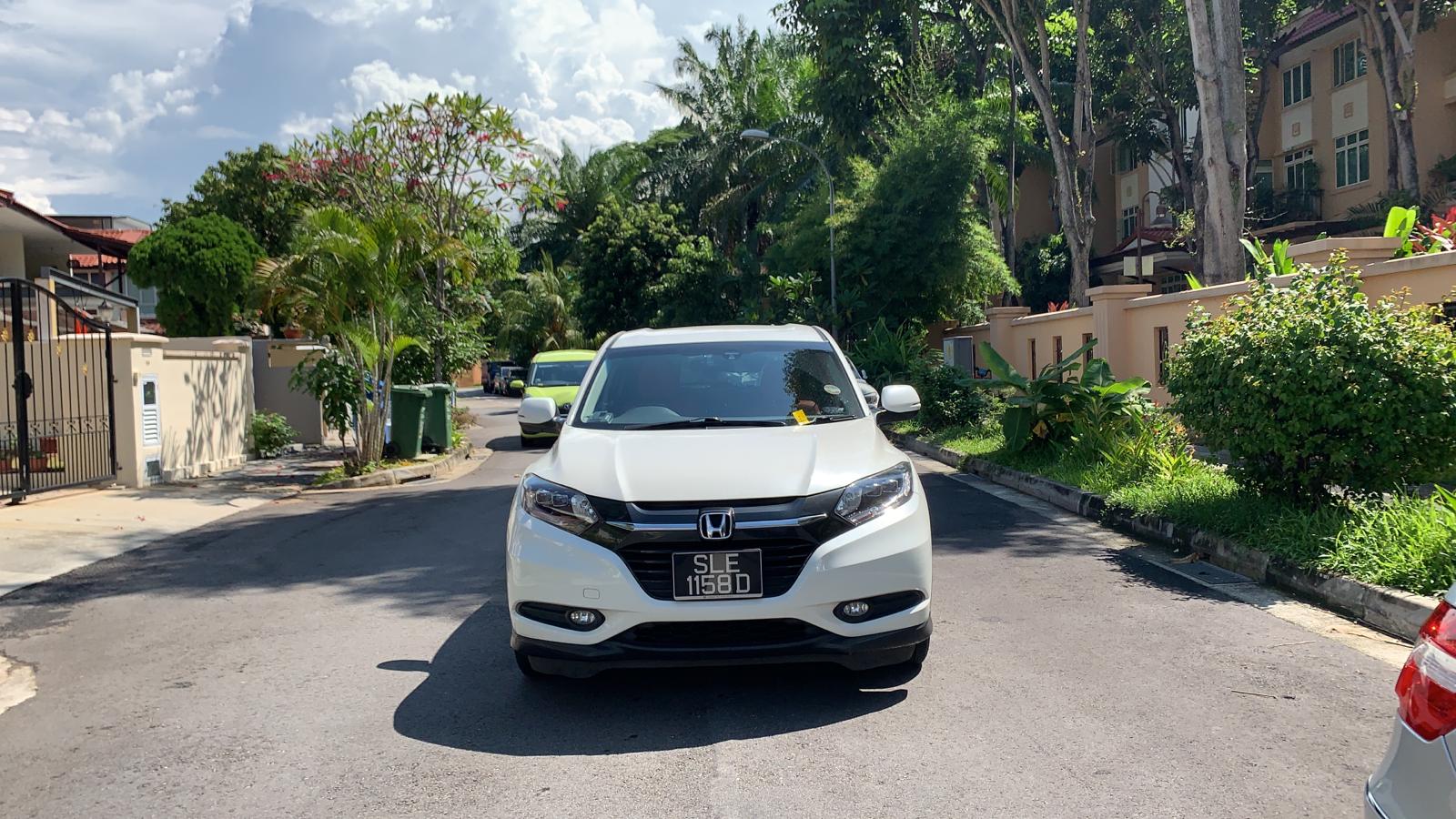 2016 Honda Vezel 1.5X (sold)